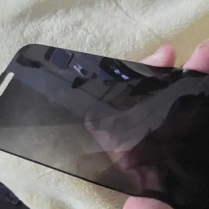 Product Review of [2PCS] FUNCAT GLOBAL Screen Protector For iPhone 1716/15/14/13/12 Dust-free Applicator (Reusable Easy Installation) Headset Covered, Fully Protection, Fingerprint-proof, Electroplated Layer, Tempered glass from P**l