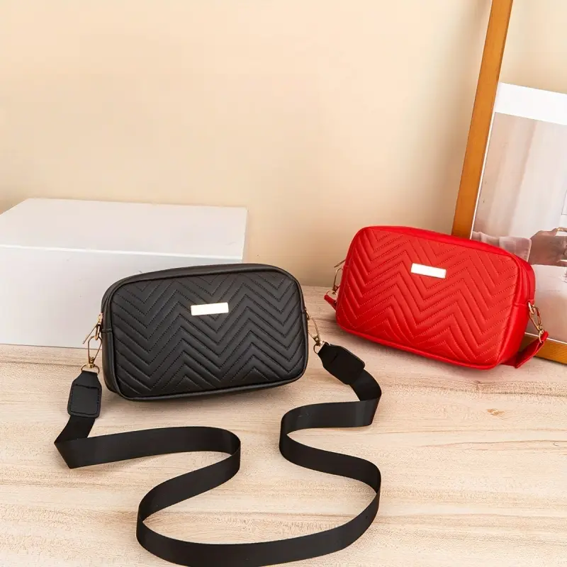 Casual  Square Women's  Purse with Wide Strap Wave Quilted Crossbody Bag Minimalist Shoulder Bag  for Daily Use