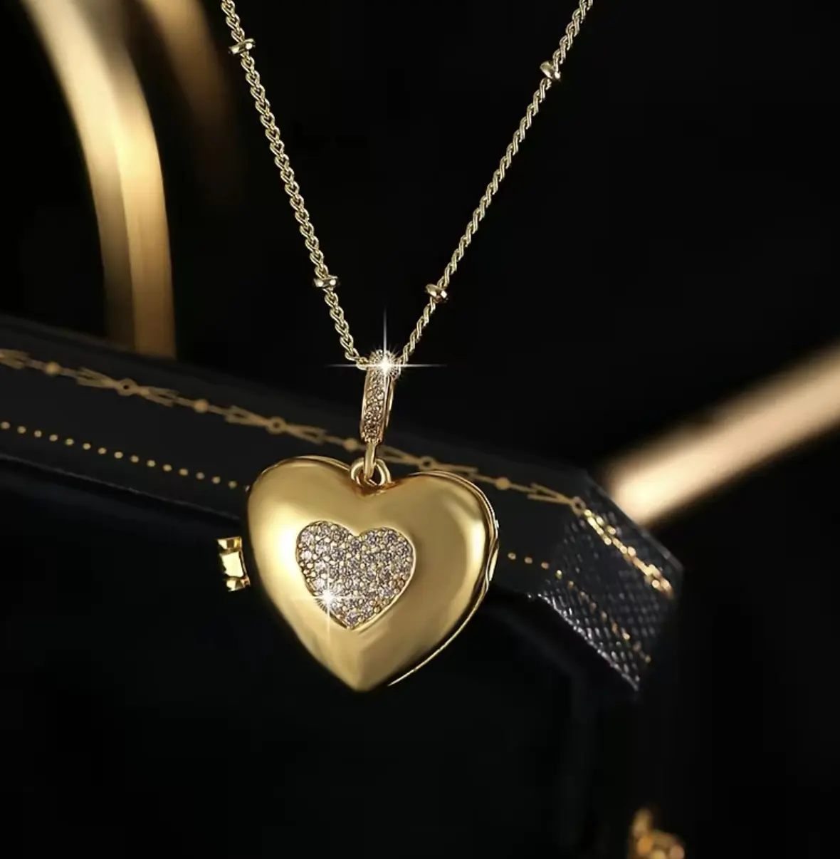 Unisex Alloy Gold-Tone Openable Heart Locket Necklace with Cubic Zirconia, Metal-Coated Photo Memory Pendant, Short Daily Costume Chain Jewelry Gift, Chain Jewelry Necklaces