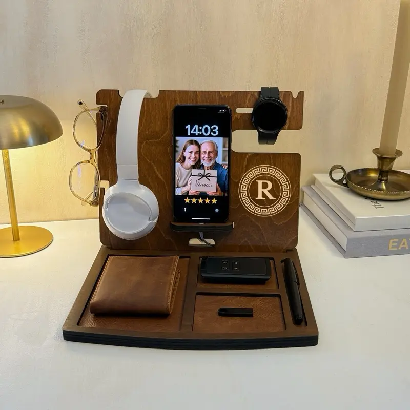 Christmas gift for dad, Personalized Wooden Desk Organizer, Docking Station, Wooden Phone  Charging Stand, Headset Holder, Wallet, Keyring, Smartwatch, Christmas Gift for him, Husband Anniversary Gift, gifts for man, Office gifts for him, gifts for him ti