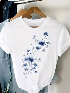 Women'S Comfortable Casual T-Shirt - Short-Sleeved Round Neck Top with Floral Print, Featuring Blue And White Flowers, Versatile for All Seasons, Made of Soft Fabric, Durable for Everyday Wear.