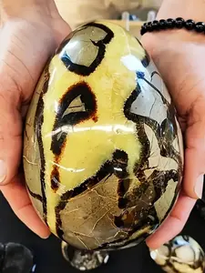 Dragon Seven-Layer Quartz Natural Crystal Cave Egg, Elliptical Stone with and Patterns, Rustic Home Decor Gift for Collectors, Crystal Carvings