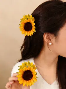 Fresh Sunflower Hair Clip, Girlish Realistic Flower Hairpin, Half-Up Shark Clip, Summer Sunflower Hair Accessory, Sweet Girls' Style