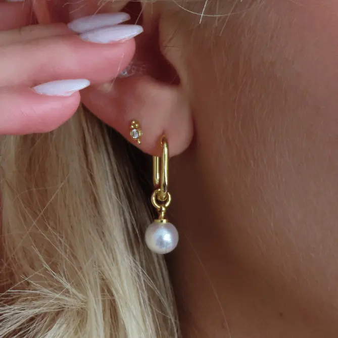 EVRY JEWELS Gold or Silver Plated Stainless Steel Women's Hypoallergenic Coastal Girl Earrings