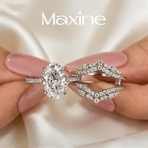 Maxine Synthetic Moissanite 4.0ct Oval Cut Insert VVS1 Engagement Ring Set, 2PC Bridal Ring Set, Women's Ring Jewelry,Wedding Ring Set for Daily,Travel,Proposal,Birthday,Anniversary