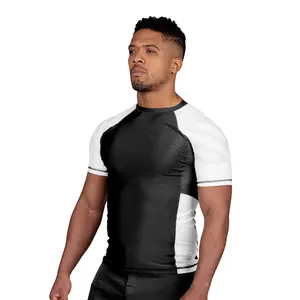 Essential Short Sleeve Compression Rash Guard