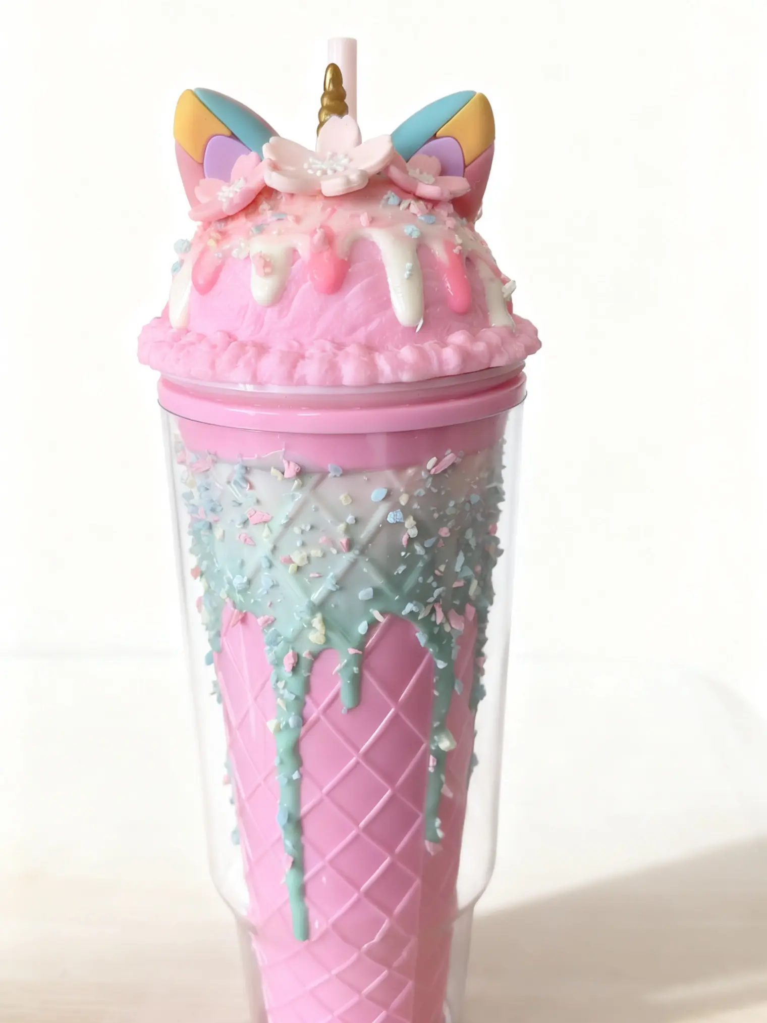 Unicorn Plastic Ice Cream Tumbler, Portable Reusable Drinkware with Stopper and Straw