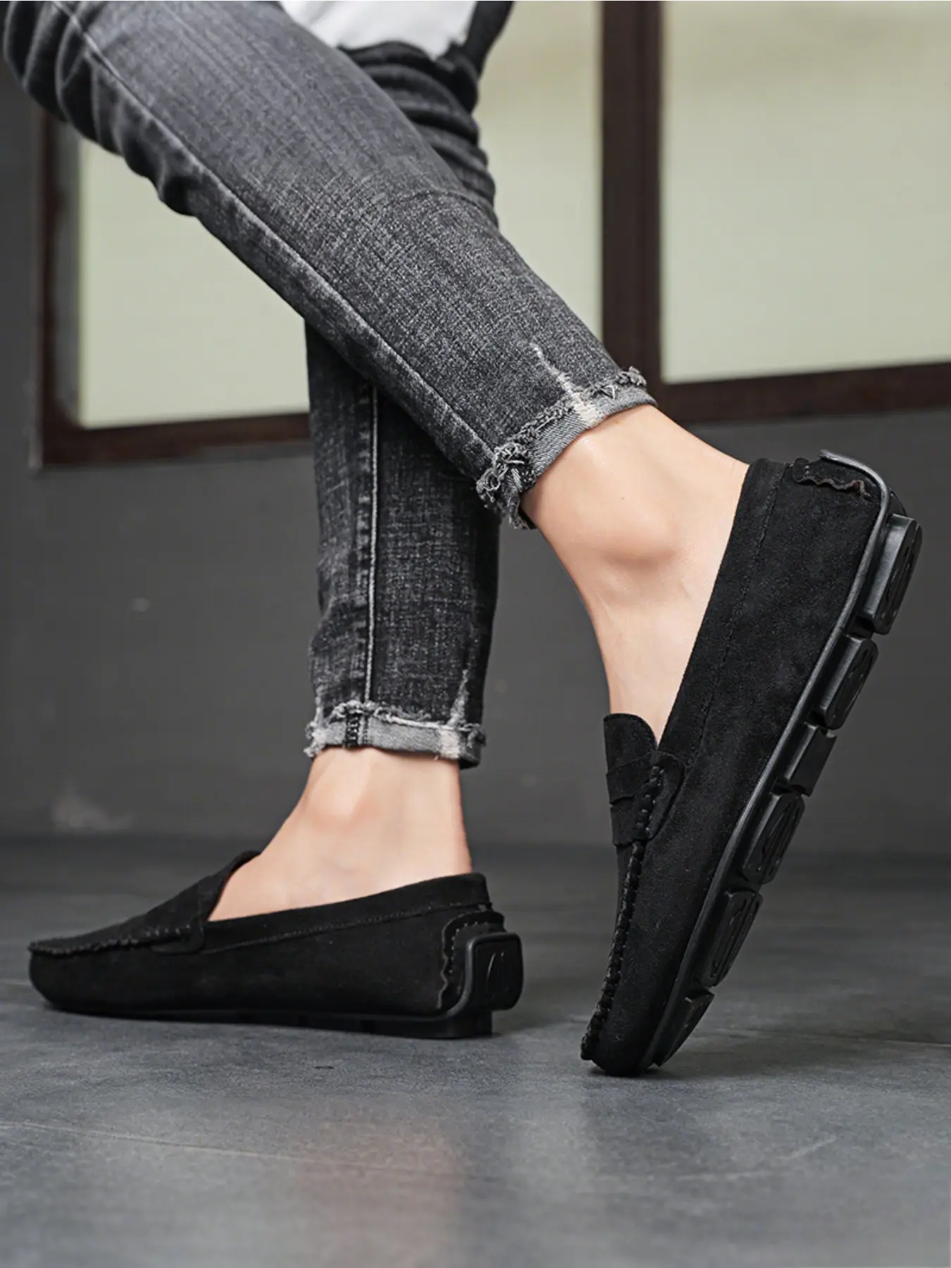 2026 Four-Season Minimalist Fashion Solid-Color Loafers Men's Casual Shoes Comfortable Elegant Suede Flat-Heel Slip-On Loafers, Moccasins, Suitable for Formal Occasions and Casual Wear Walking Shoes Casual Business Shoes, Elegant Plain Loafers