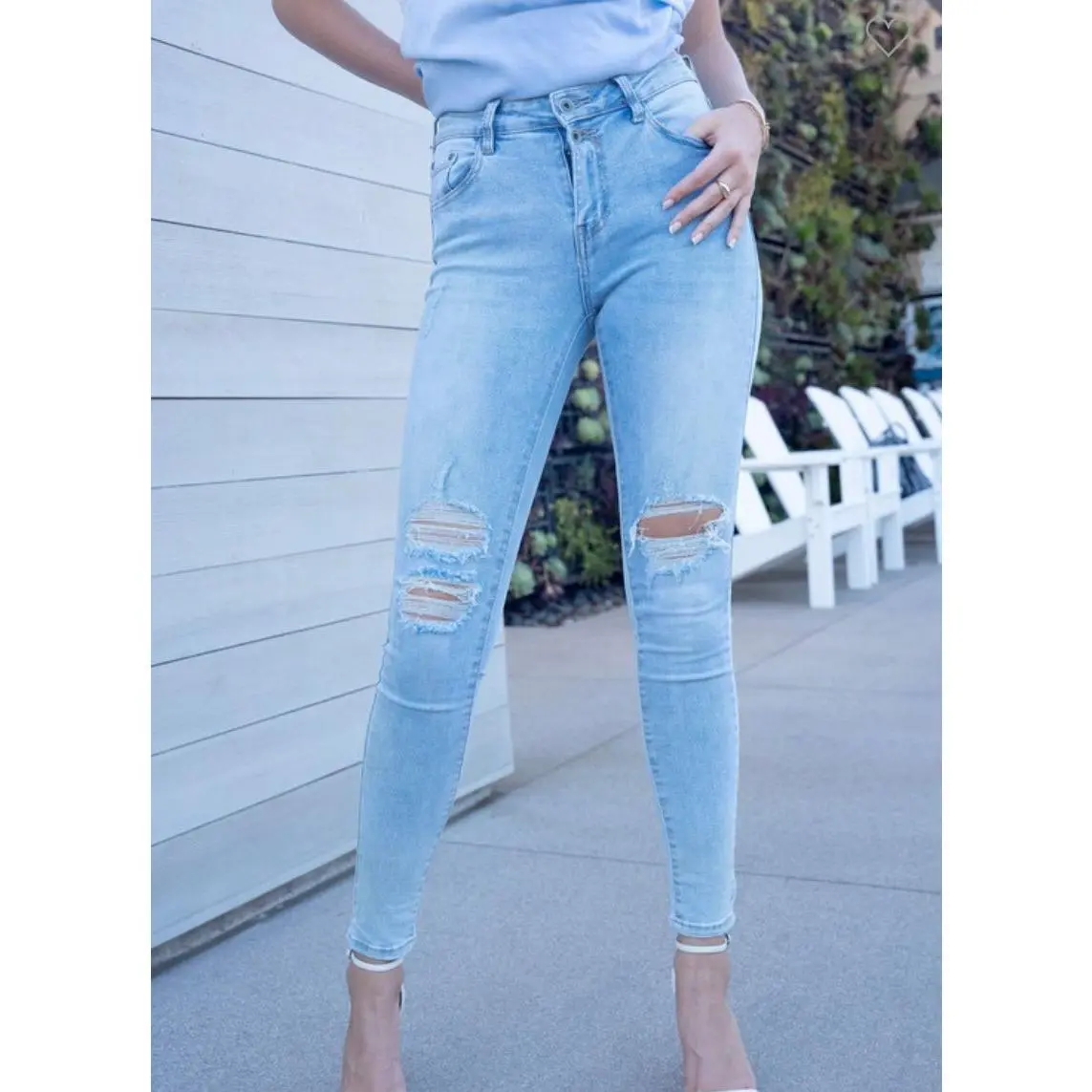 distressed skinny jeans - light blue
