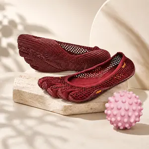 Women Breathable Mesh Five Toe Water Shoes Flexible Lightweight Barefoot Quick Dry Swim Yoga Beach Workout Flat Shoes