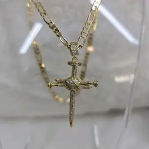# 0112 Cadena figaro 4mm..18 pulgadas con dije de cruz adiamantada gold Plated high quality 14k