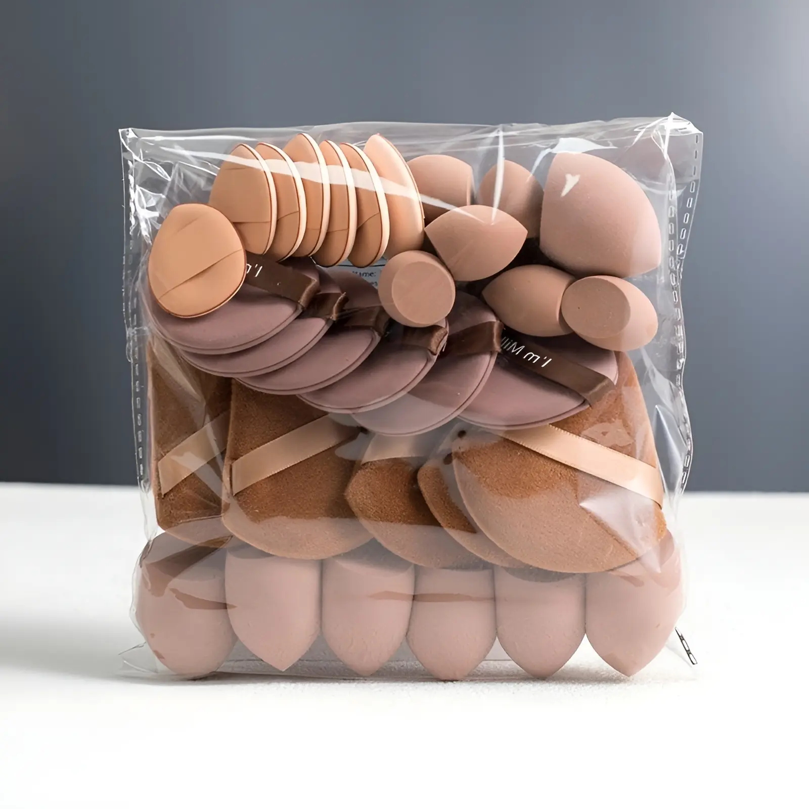 Full Set Makeup Sponges and Puffs Set, Multi-Texture Velvet and Skin-Friendly Blending and Setting Tools, Vegan and Cruelty-Free Beauty Tools, Makeup Sponges for Foundation