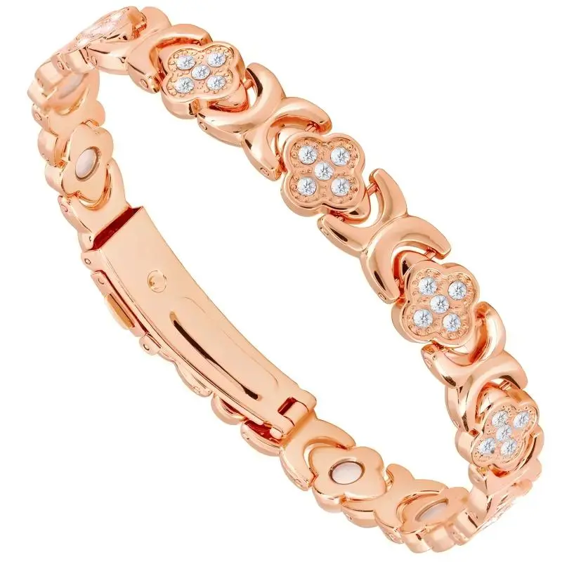 Vintage four-leaf clover magnetic bracelet for women — luxury retro rose gold design with built-in 3800 gauss powerful magnets and inlaid exquisite crystals. Trendy stackable style that’s easy to pair with everyday outfits. Adjustable size—an ideal holida
