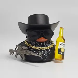 Cool Cartoon Car Duck Decor, Dashboard Decoration, Car Interior Decoration, Fun Rubber Duck with Cowboy Hat, Office Desk Ornament, Cool Car Accessories