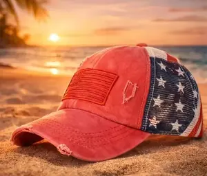Vintage Distressed American Flag Trucker Hat for Men Women – Patriotic USA Embroidered Mesh Back Baseball Cap, Adjustable, Perfect for 4th of July & Outdoor Activities