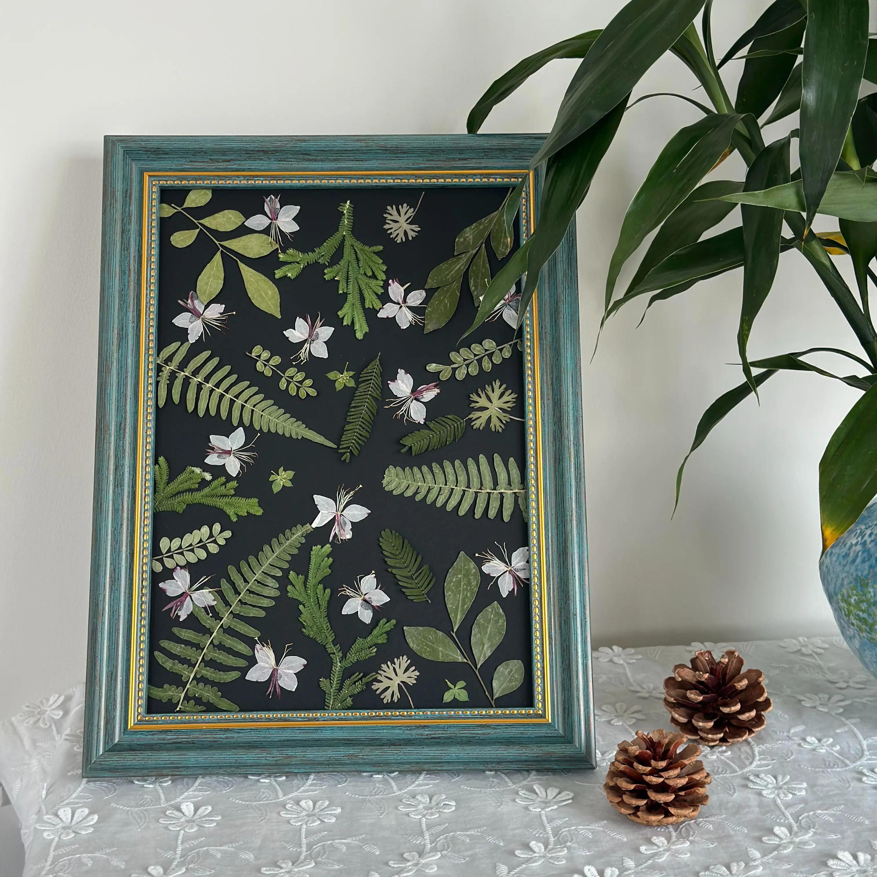 Handmade DIY Pressed Flower Frame Kit, Includes Wooden Frame, Dried Flowers & Craft Tools, Rustic Home Decor Floral Art, Unique Gift for Birthday, Holiday, Wedding (Home & Wall Decoration)