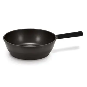 11 in Kyndell Induction Wok Pan (COP-B2810HGB)