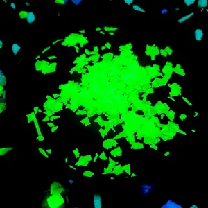 Glow-Pro Epoxy Flake Enhancement 8oz of Emerald Glow Pro Epoxy Flake for Home Improvement and Creative Use - Stunning Visual Appeal, Easy Application