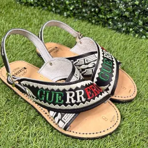 Crossed Huarache Sandals with Embroidery and Comfortable Design for Everyday Wear