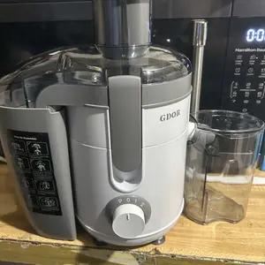 Product Review of 800/1200/1300 W+2.5/3/ 3.2 inch Feed Chute Juicer with Titanium Enhanced Cut Disc,Dual Speeds Centrifugal Extractor Machines for Fruits,Veggies from G**_