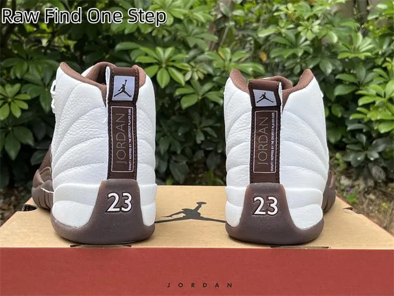 Brand New Sealed with Original Shoe Box Unisex White Brown High Top Basketball Sneakers, Premium Soft Leather Retro Sports Shoes, Aesthetic Vintage Streetwear Footwear for Daily Outfit