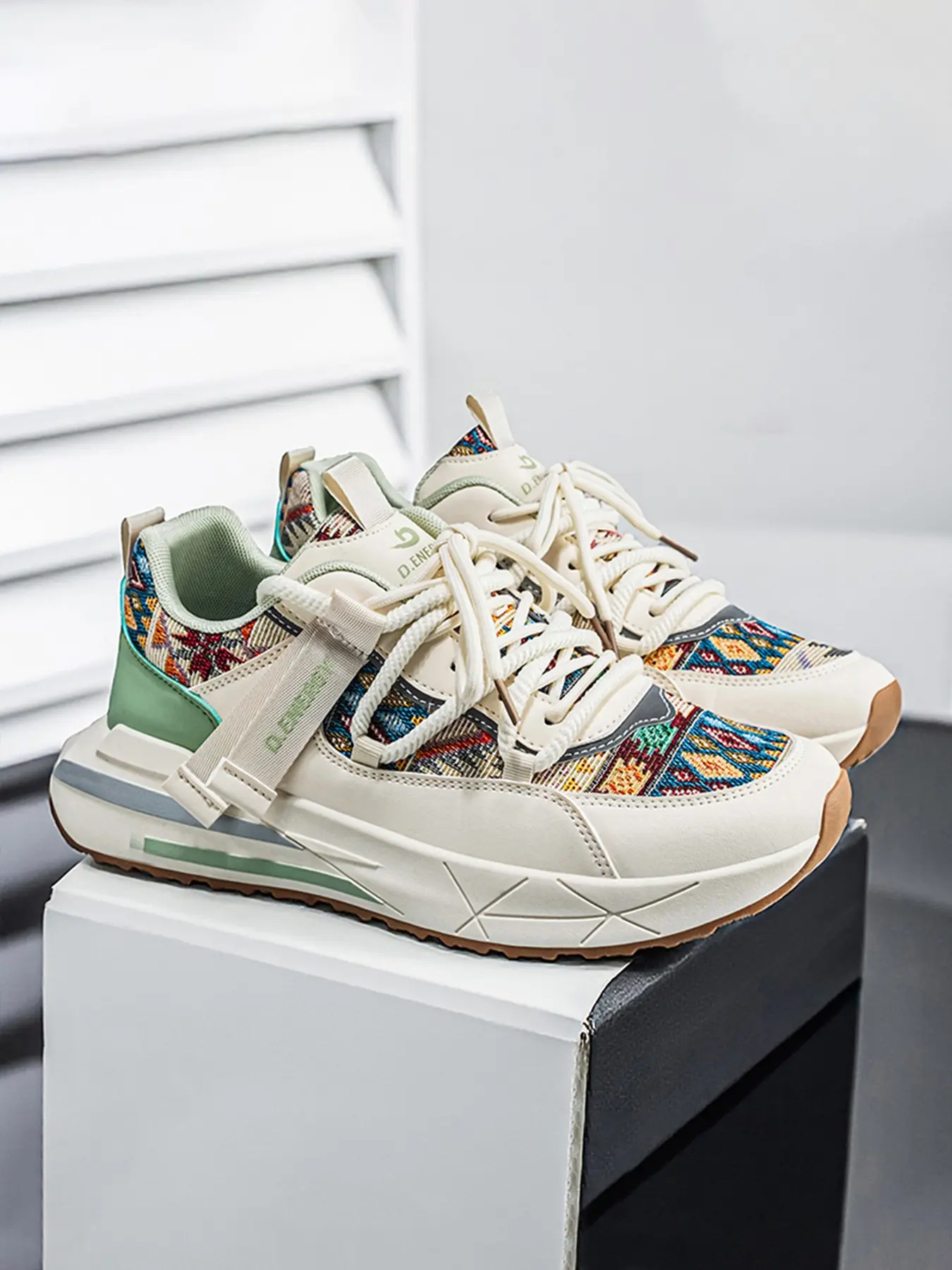 Men's Summer Ethnic Style Sneakers, Colorblock Patchwork Design, Breathable Comfort, Retro Pattern, Versatile New Chinese Sports Shoes
