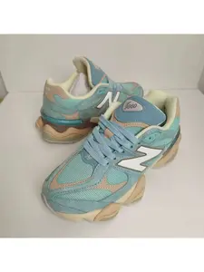 woke gray-blue retro sports running shoes, unique design combining retro fashion and comfort, breathable and refreshing, enhancing the retro sports appeal