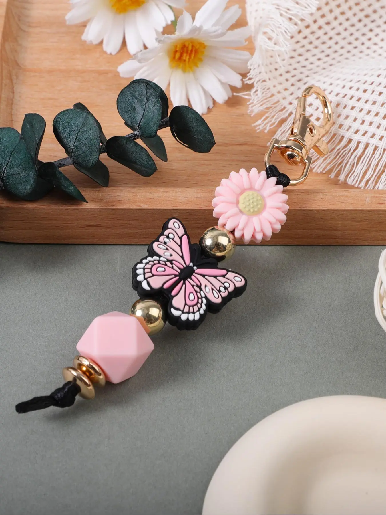 Mother's Day Gift Cute Butterfly & Flower Design Beaded Keychain, Floral Pattern Keychain, Fashionable Silicone Beaded Keychain for Women & Girls, Trendy All-match Keychain for Birthday Gift, Cute Keychains For Car Keys