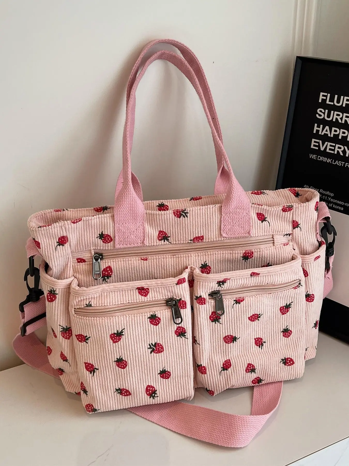 New Strawberry Print Large Capacity Multi-Pocket Tote Bag, Stylish Tote Bag, Commuter Tote Bag, Trendy Commuting Bag, Casual Trendy Bag, Fashion Simple Shoulder Bag, Ideal for Students, Shopping, Commuting, Women's Backpack, Summer Bags