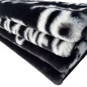 Printed rabbit fur all-polyester fabric, plush toy fashion autumn and winter clothing knitted fabric