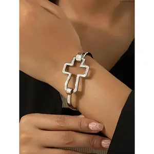 Women's Cute Cross Design Bangle Bracelet, Cross Charm Bangle, Fashion Jewelry for Party, Daily Clothing Decor, Trendy All-match & Exquisite Jewelry for Birthday Gift, Trendy Bangles