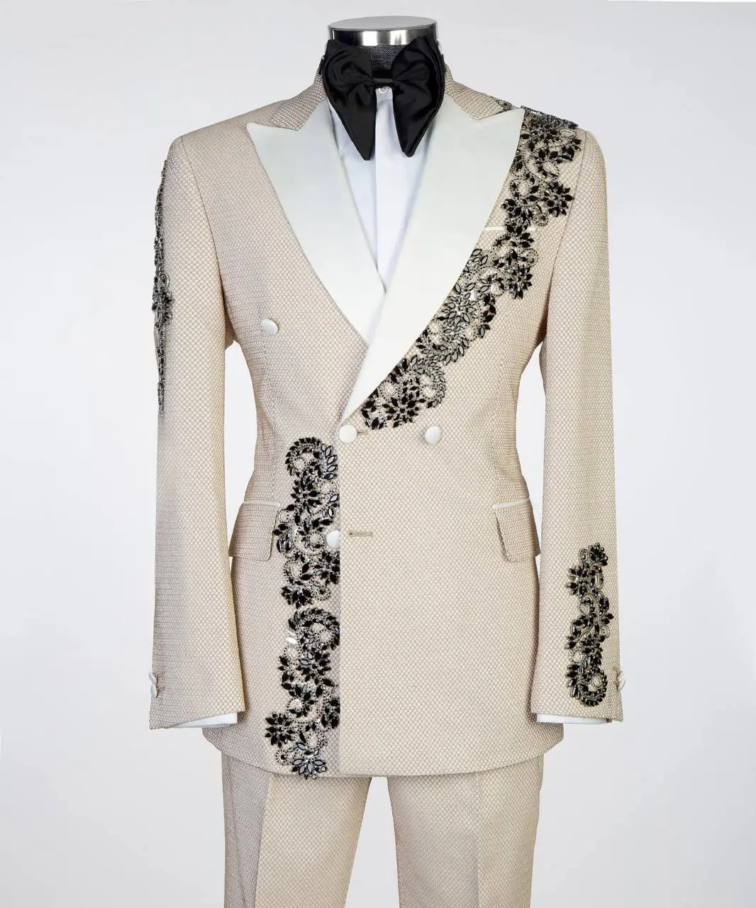 Men's Ivory Tuxedo Suit, European Slim Fit in Super 200S Wool Fabric with Embellished Peak Lapel Jacket and Trousers, Menswear, Formal, Weddings/Galas, Embroidery, Suit Set, Formal Wear, Tailored Extra Seam