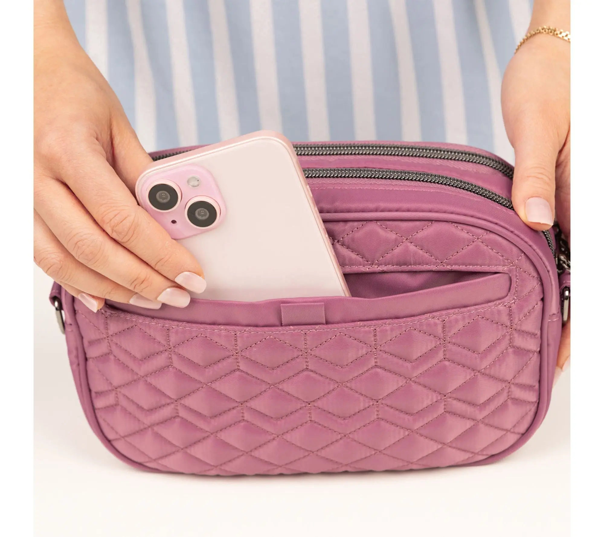 Lug Classic Quilted Circle Crossbody - Comet