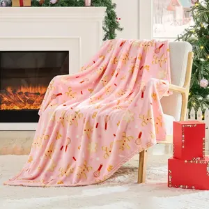P-GCS010    Pink Christmas Throw Blanket for Girls & Teens – Cute Holiday Blanket with Gingerbread Man Pattern, Soft Lightweight Fleece Christmas Blanket for Couch & Bed, Festive Home Décor Gift, 50"x60"