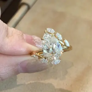 Aossio Elegant & Unique Teardrop Shape Ring, Design for Engagement or Special Occasions