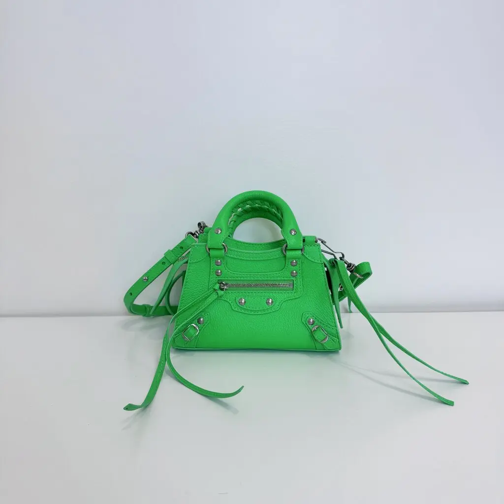 Pre-owned Balenciaga Italy Shoulder Bags Green Neo Classic Nano City Bag