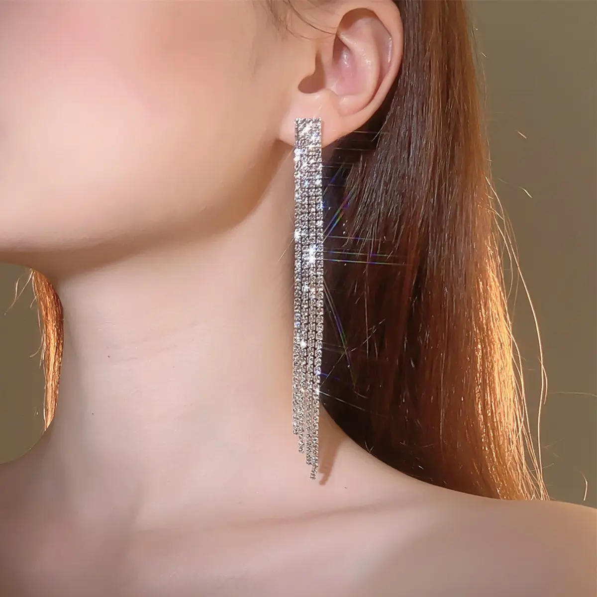 Rhinestone Drop Earrings for Women, Elegant Long Tassels, Sparkly Embellished Dangle Jewelry with a Shiny Finish, Drop Dangle Earrings, Sparkly Embellished Earrings