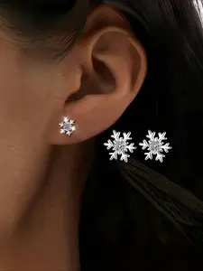 A Pair Of S925 Silver, Women's Fashionable Stud Earrings with Snowflake Design, Exquisite and Cute, Inlaid with Shiny Synthetic Zirconia, Suitable for Holiday Wear, Gift Giving, and Low Allergy, Studs Earrings