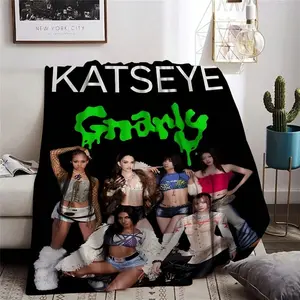 1pc Flannel Blanket With "KATSEYE" & "Gnarly" Design - Soft, Warm, And Cozy Bed Cover For Sofa And Bedroom - Perfect Christmas Gift For Fans, Machine Washable, Flannel, Cozy Bedspread | Contemporary Style | Soft Texture, Cute Blanket