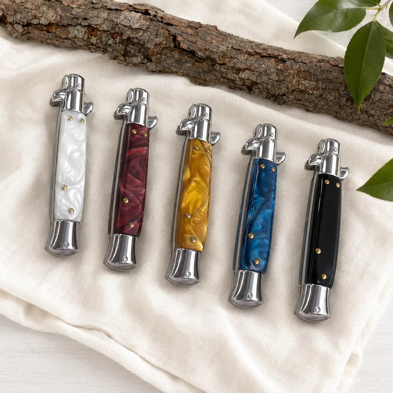 Portable Stainless Steel Folding Utility Tool with Assorted Color Options for Everyday Tasks, Camping, Picnic, Fruit Preparation and Outdoor Activities