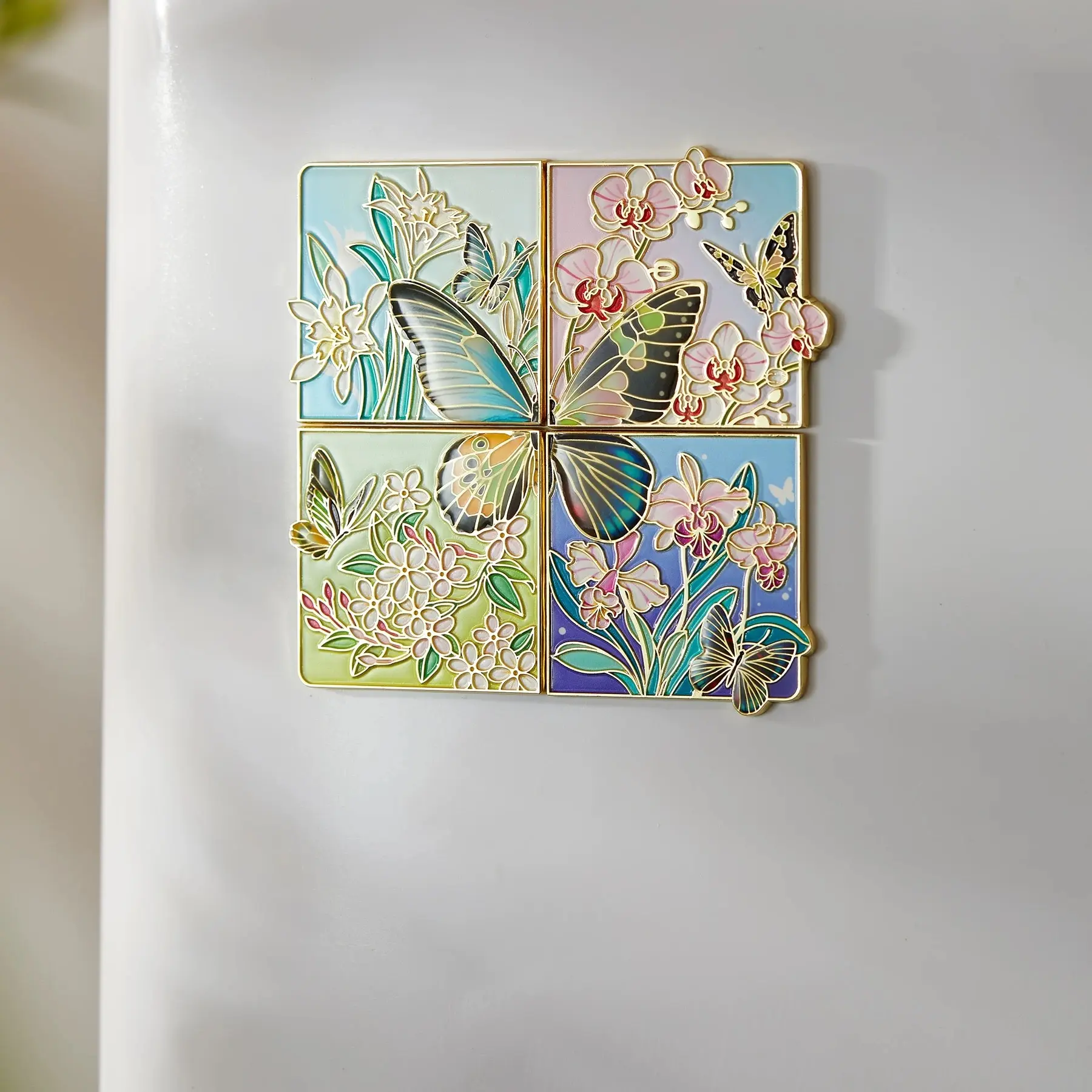 4-Piece Oval Glow-in-the-Dark Animal Butterfly Refrigerator Magnets Set - Metal Coating, Decorative Box-Included Home Kitchen Decor, Christmas Gift Accessory (Glow Effect)