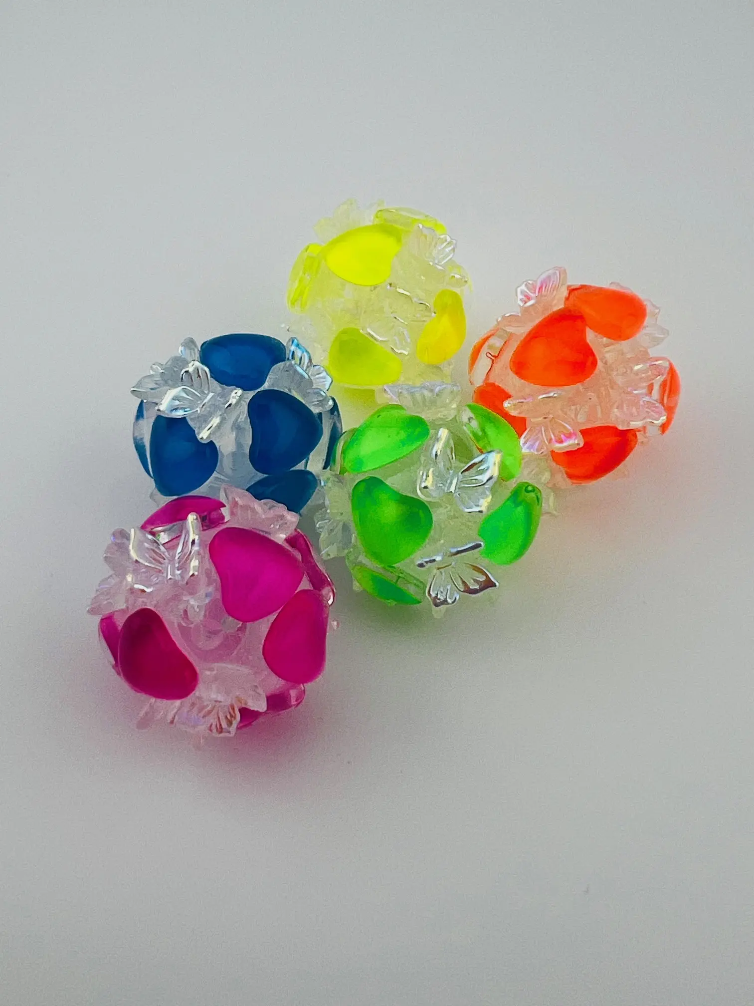 F11-Stunning Flower Beads Set - Handcrafted 20mm Beads for Pens & Key Chains - Unique Design with Glamorous Sparkle