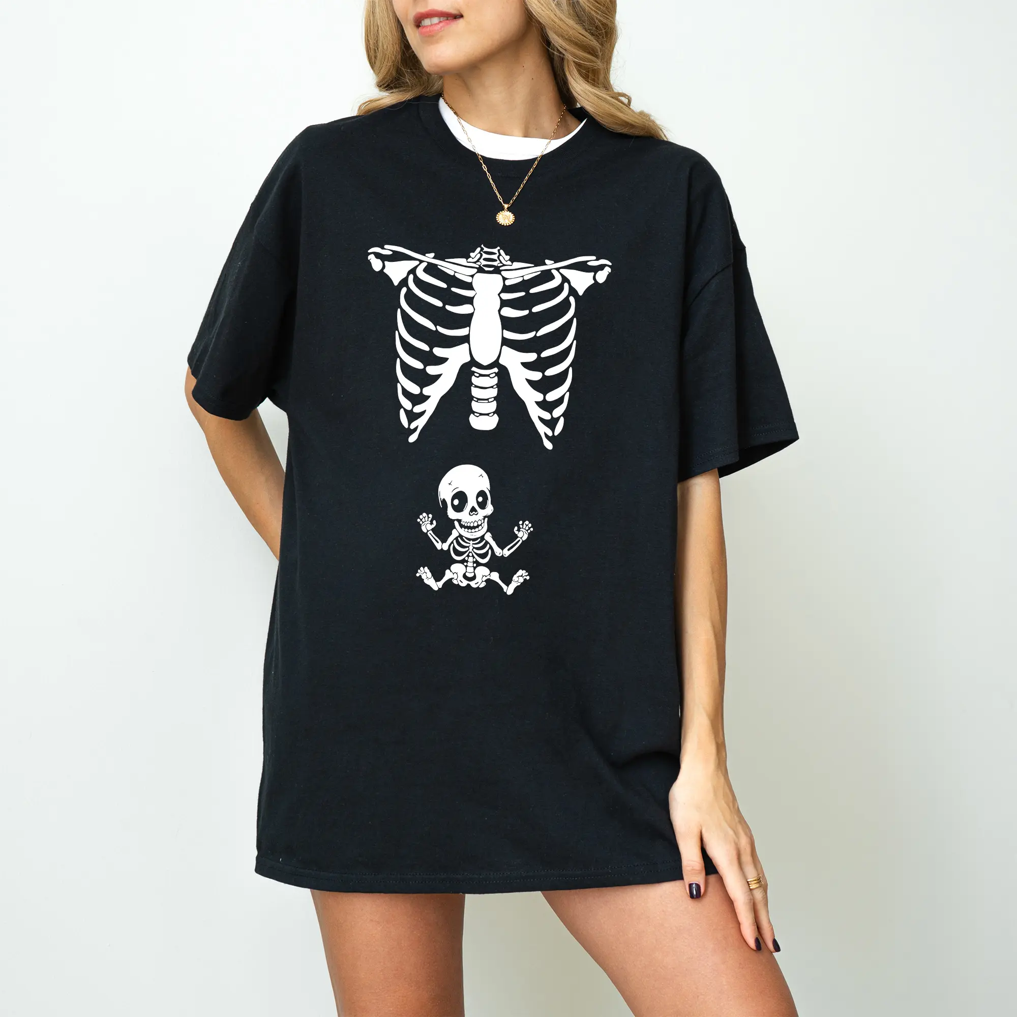 Skeleton Maternity Halloween T-Shirt, Pregnant Skeleton Shirt, Halloween Pregnancy Shirt, Halloween Maternity Shirt, Skeleton Pregnancy Outfit