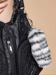 Super Giant Fluffy Fox Tail Dangle Bag Charm, Fashionable Party Handbag Accessory, Purse Accessories, Eye-Catching Style Statement for Bags & Clothing Decorations