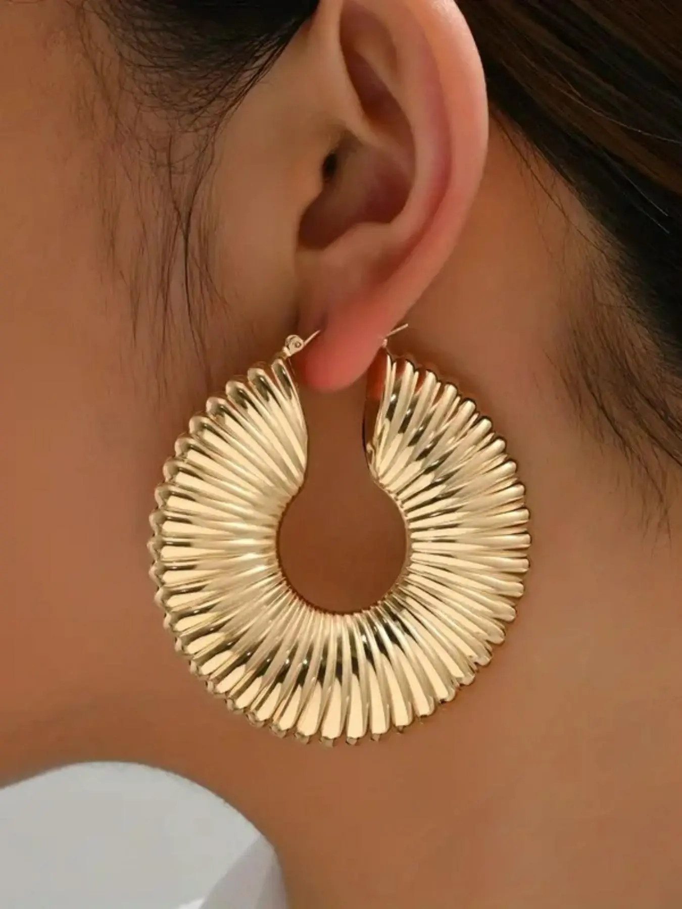 Hollow out Textured Hoop Earrings, Hoop Shape Earrings, Lightweight Chunky Hoops, Punk Style Earrings, Fashionable Casual Matching Earrings Jewelry for Women, Stylish Jewelry, Classic Fashion Accessories for Daily Wear