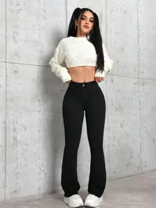 Women's Casual Flare Leg Denim Jeans Pants with Pockets, Y2K Style, Aesthetic, Flared, Fit, Comfortable and Stylish, Perfect for Everyday Wear
