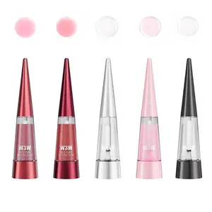 Plumping lip care lip oil, moisturizing lip oil, locks in moisture for 24 hours, high-gloss shine effect, lightweight and non-sticky formula, makes lips look fuller, suitable for daily care of dry lips