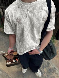 unisex camouflage print t-shirt, short sleeve casual style, organic fabric, fitted design, summer fashion for daily wear