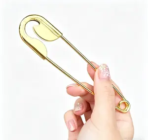 Mega Safety Hairpin – Gold Glam Hair Clip for Effortless Style