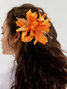 Bohemian Style Artificial Lily Flower Hair Clip, Perfect Valentine's Day Accessory, Elegant Floral Hair Decor for Any Occasion